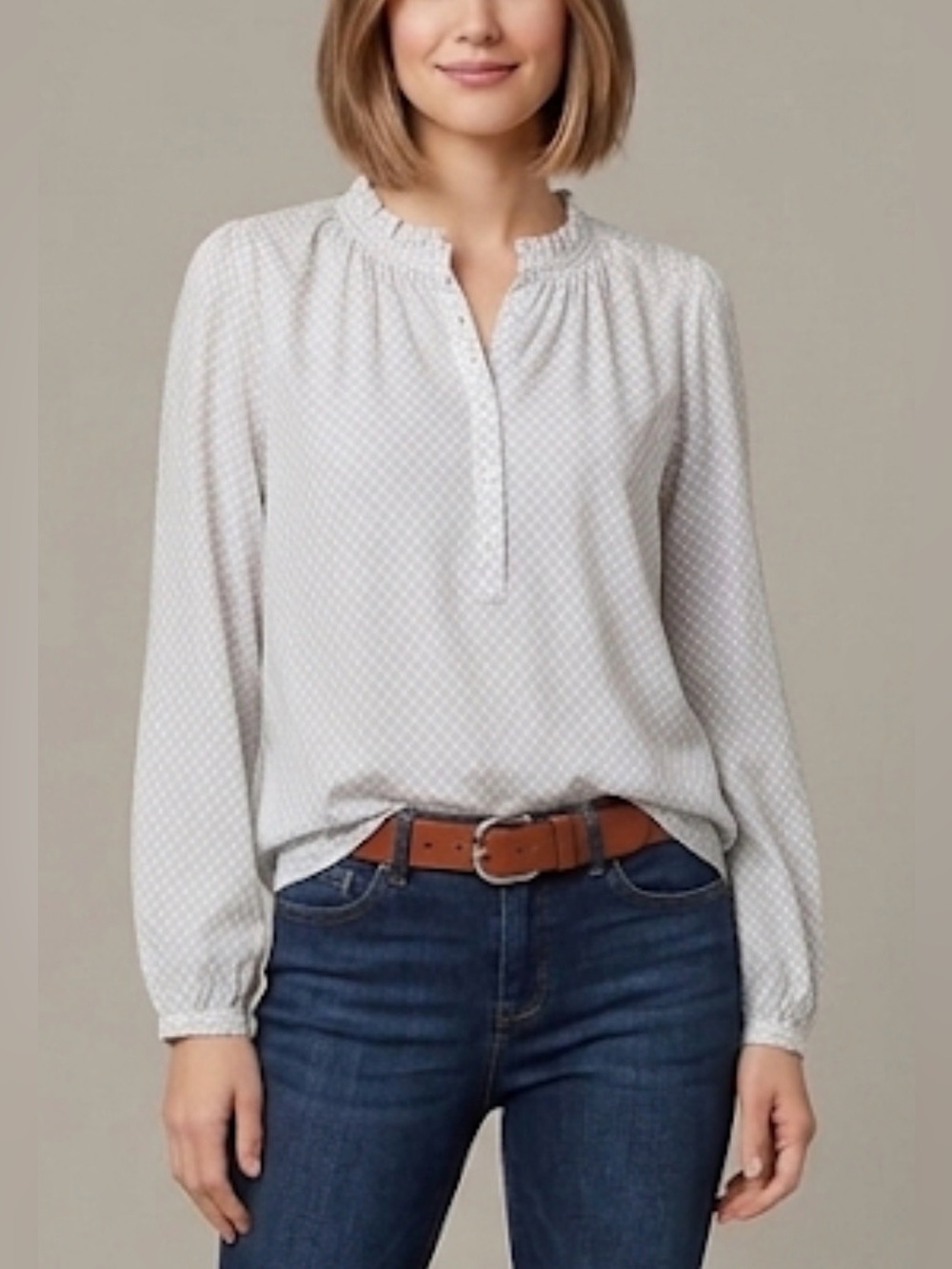 LAST CHANCE! LOFT Gray Geo Blouse, Size XSP